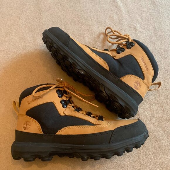 Timberland Kids Converge Hiking Boots - EUC - Size 6 - Picture 2 of 7